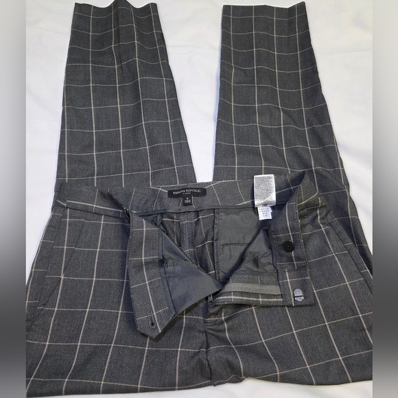 Banana Republic Mid-Rise Straight Ankle Length Gray Plaid Avery Pants- Size 6 - Picture 10 of 10